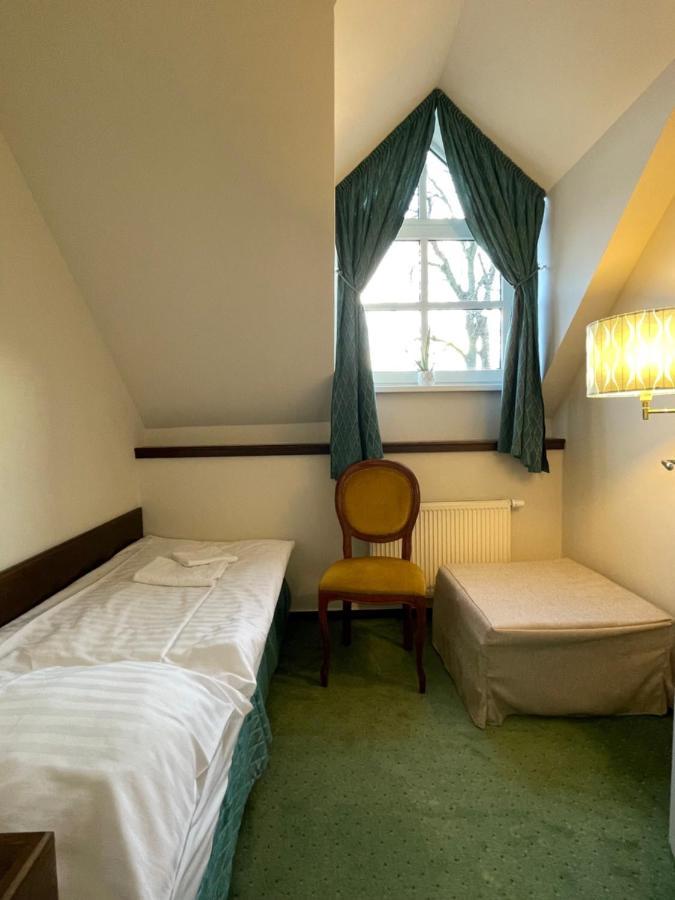 Bechneruv Statek Hotell Lány Eksteriør bilde
