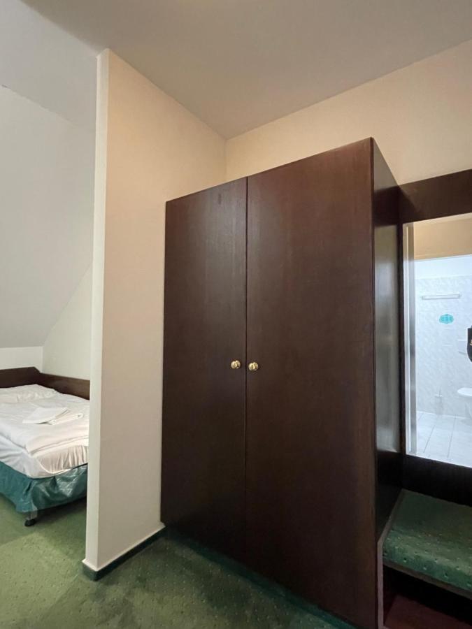 Bechneruv Statek Hotell Lány Eksteriør bilde